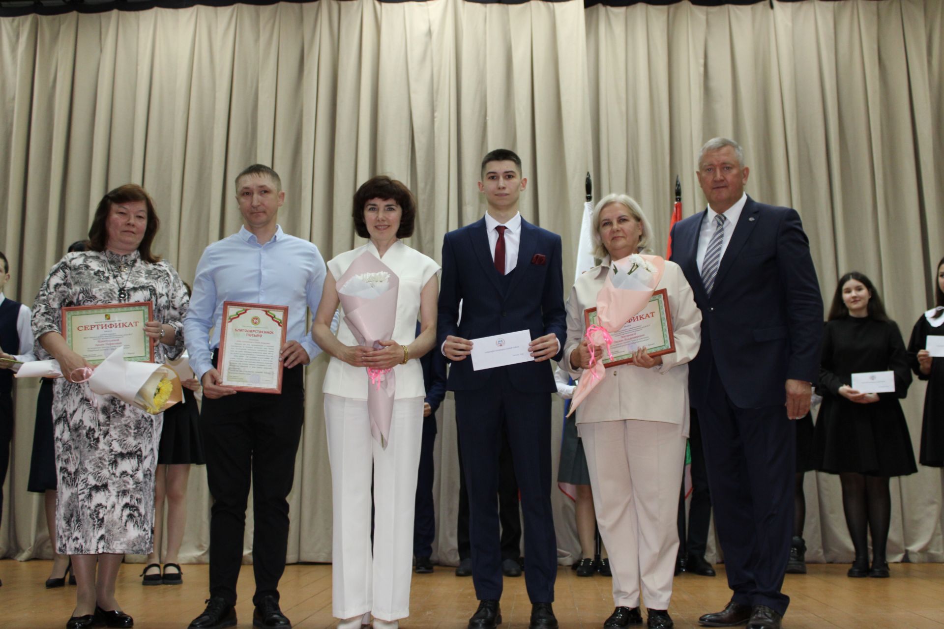 Талантлылар грантлар алды