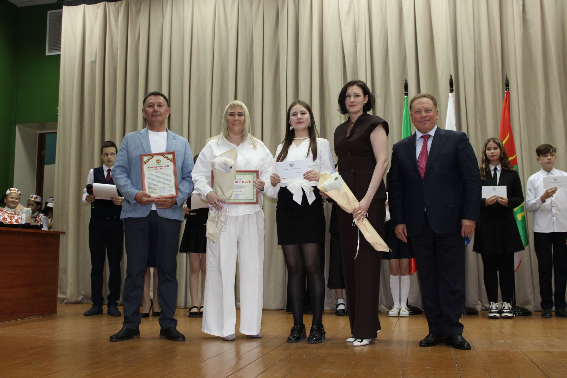 Талантлылар грантлар алды