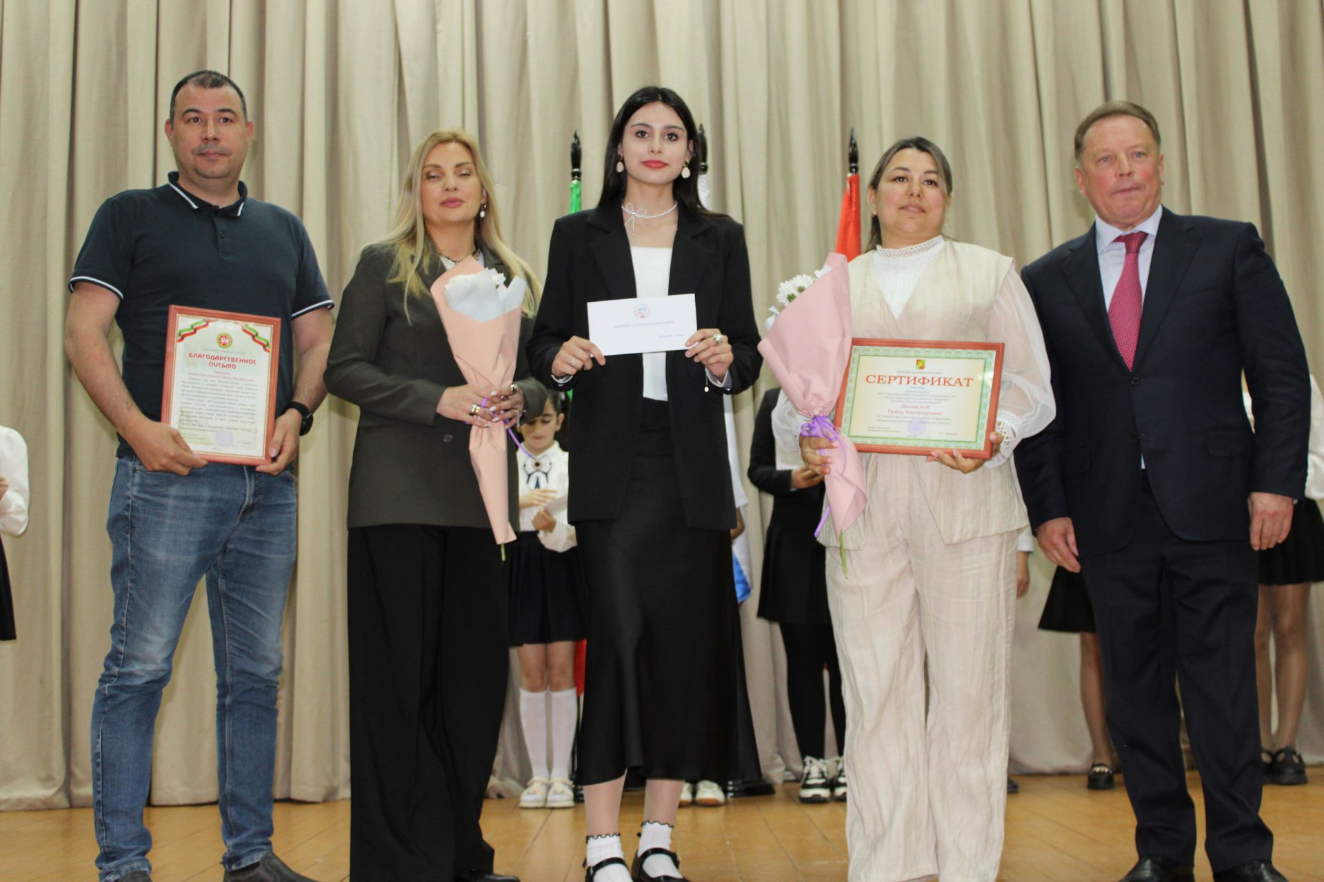 Талантлылар грантлар алды