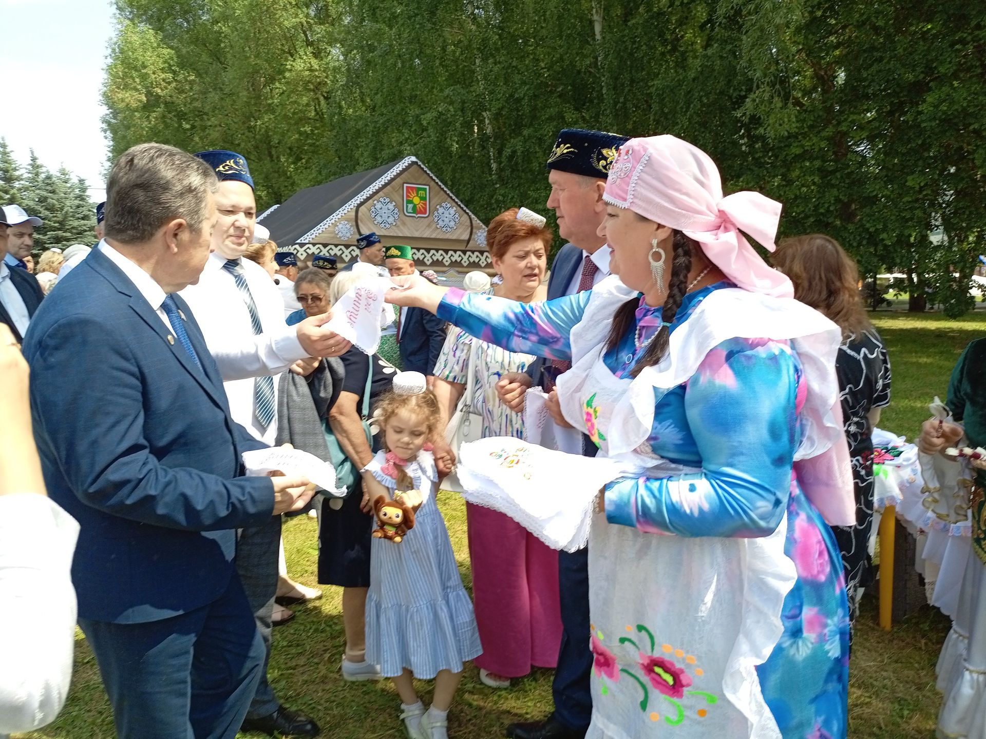 Төрле мәйданчыкларда – кунакчыллык