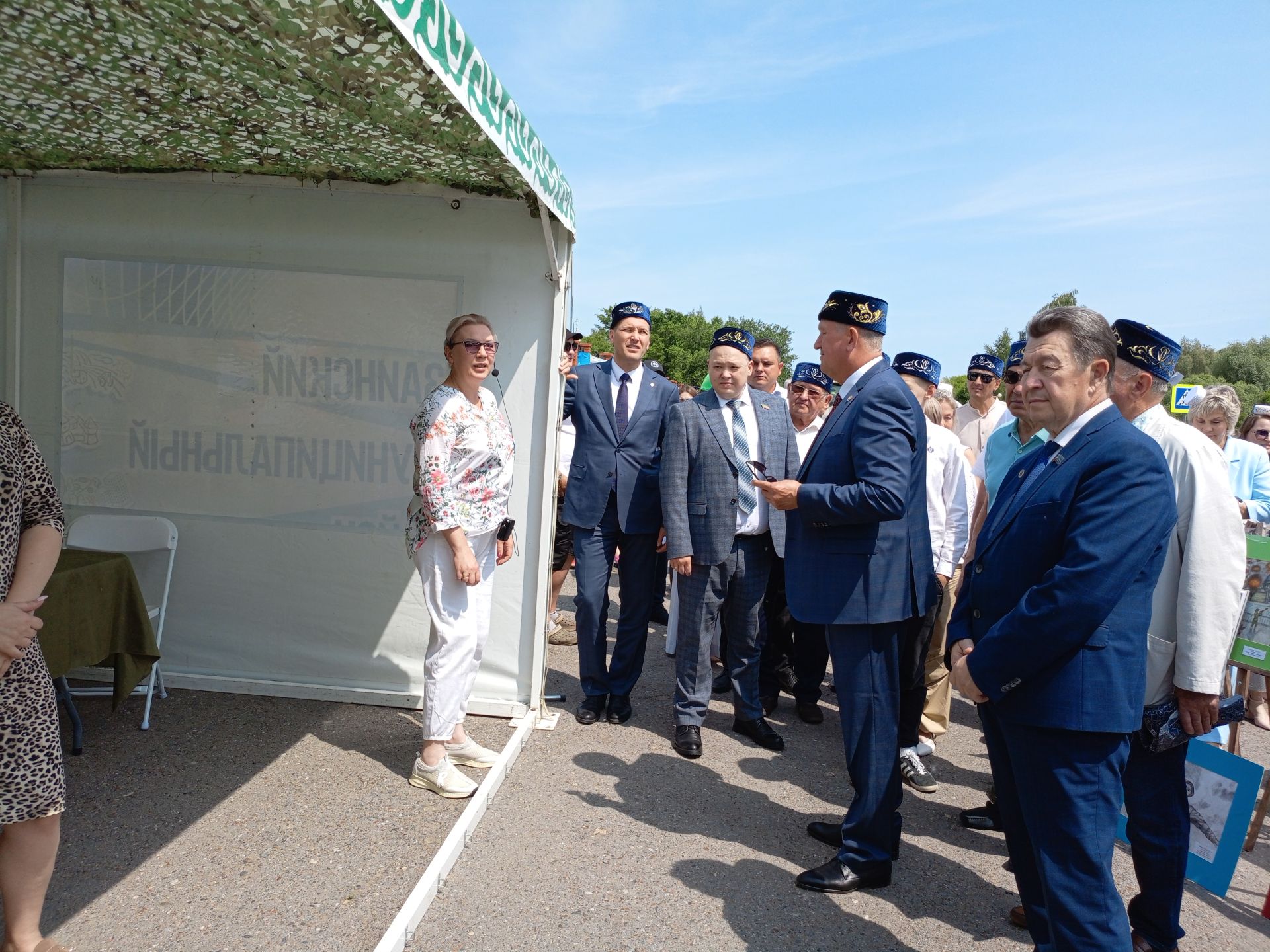 Төрле мәйданчыкларда – кунакчыллык