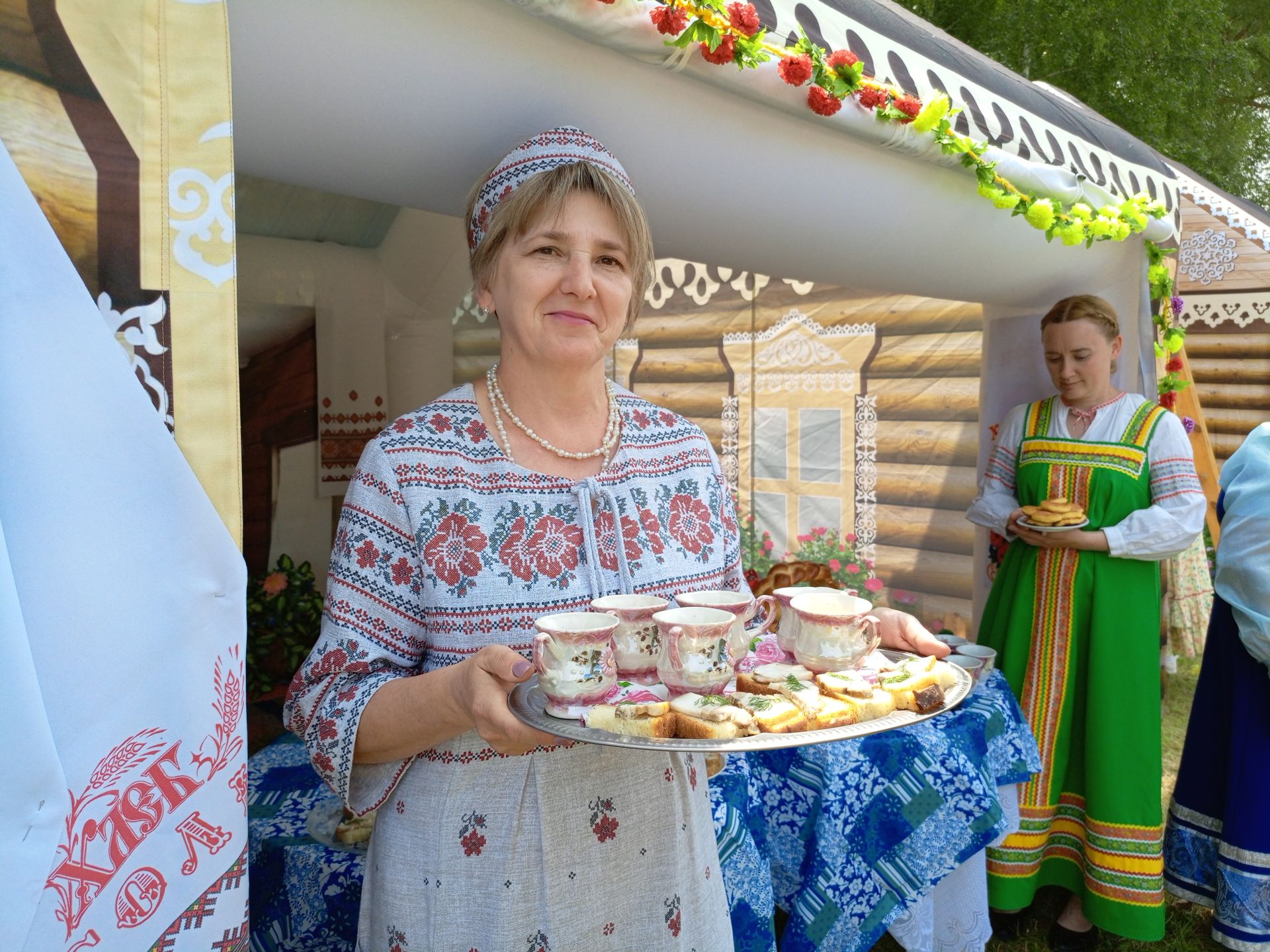 Төрле мәйданчыкларда – кунакчыллык