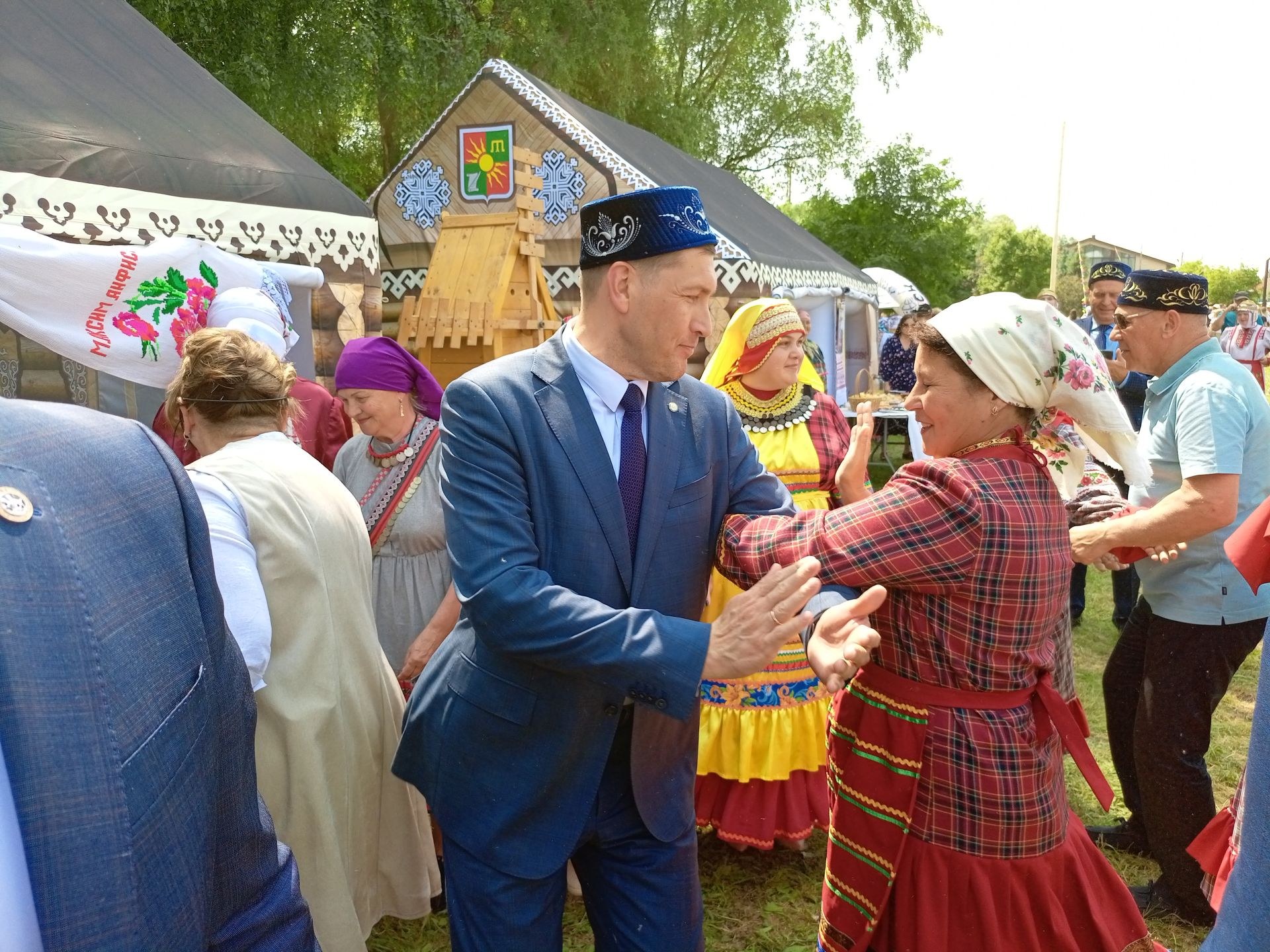 Төрле мәйданчыкларда – кунакчыллык