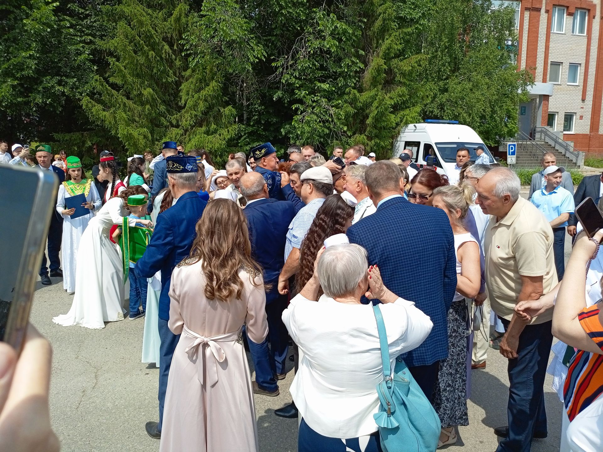 Төрле мәйданчыкларда – кунакчыллык