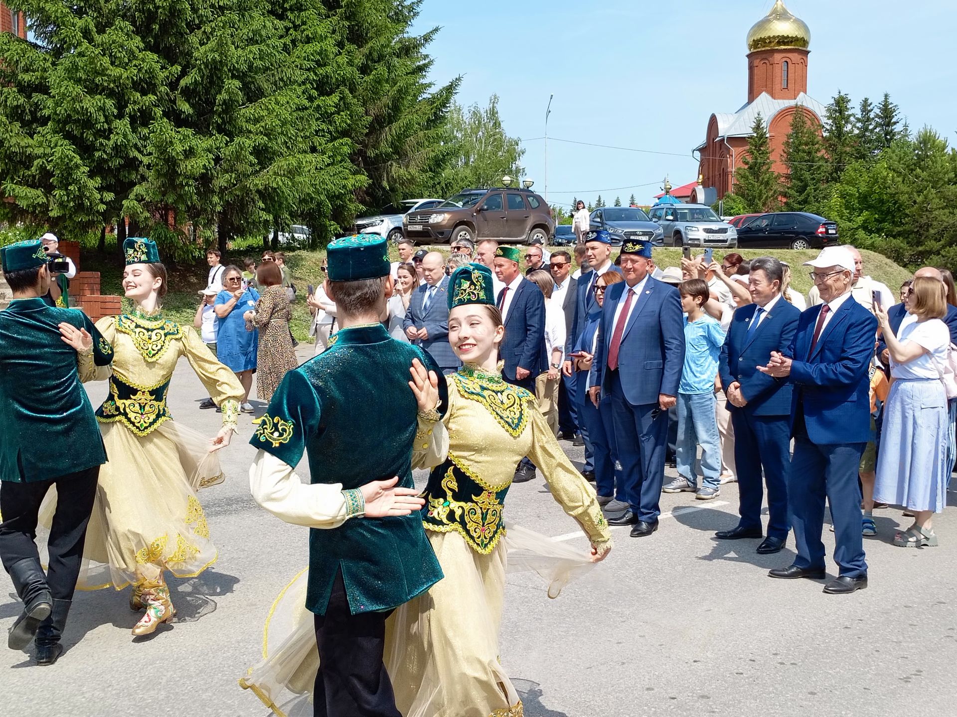 Төрле мәйданчыкларда – кунакчыллык