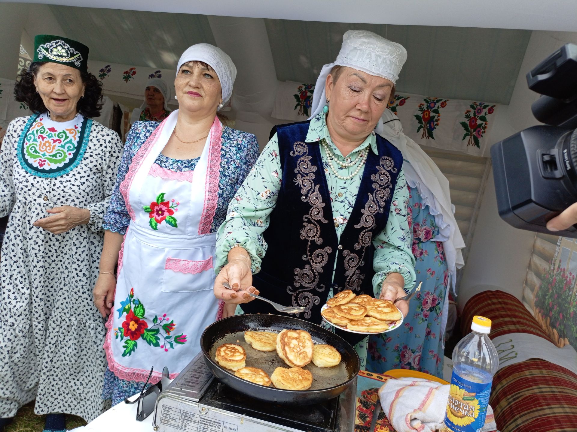 Төрле мәйданчыкларда – кунакчыллык