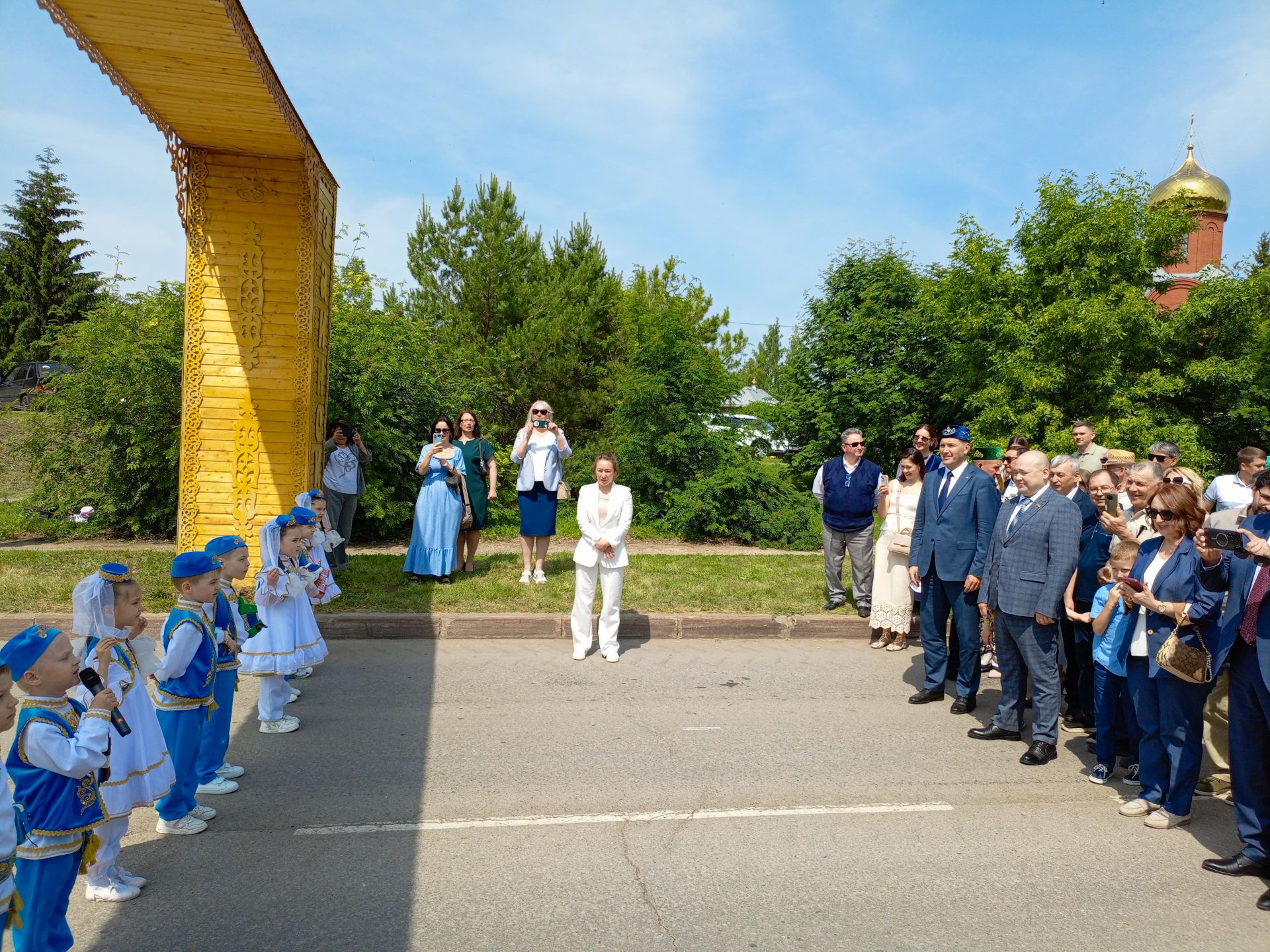 Төрле мәйданчыкларда – кунакчыллык