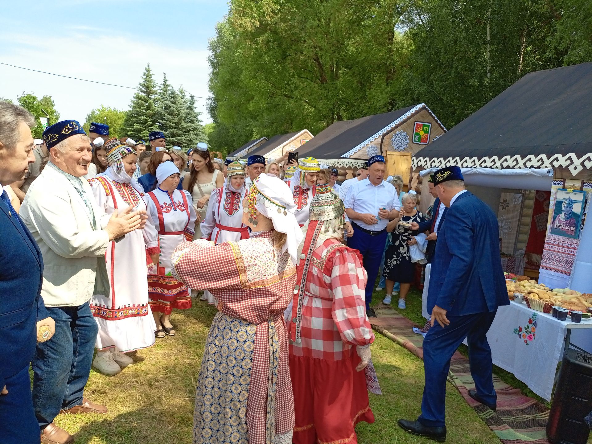 Төрле мәйданчыкларда – кунакчыллык