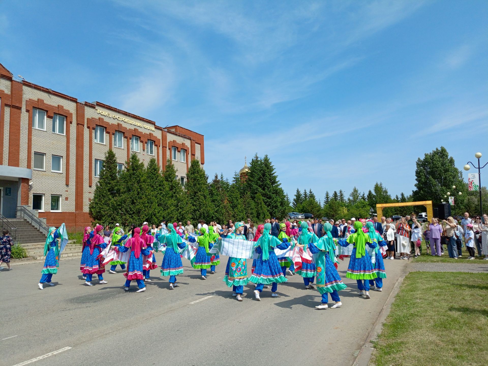 Төрле мәйданчыкларда – кунакчыллык