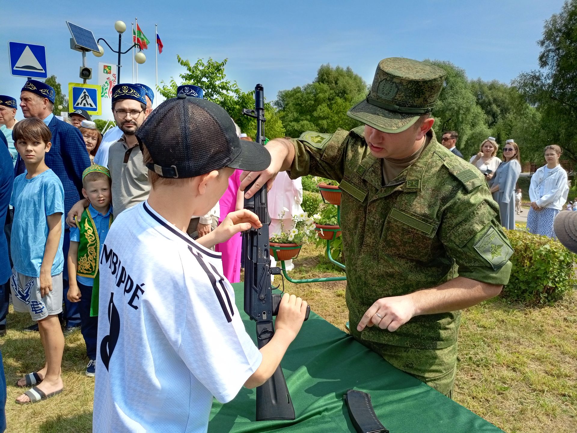 Төрле мәйданчыкларда – кунакчыллык