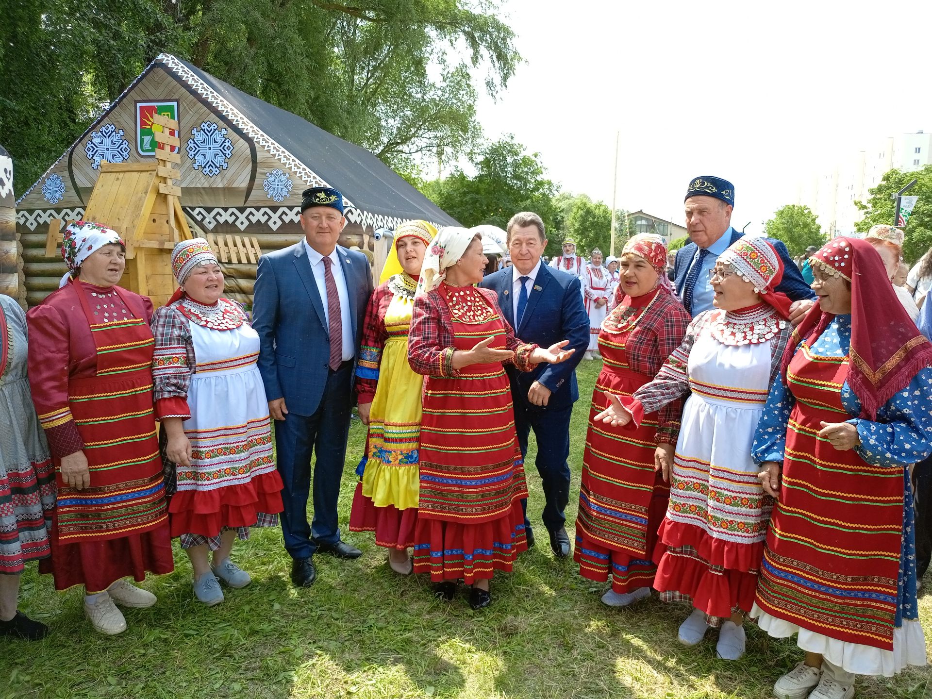 Төрле мәйданчыкларда – кунакчыллык