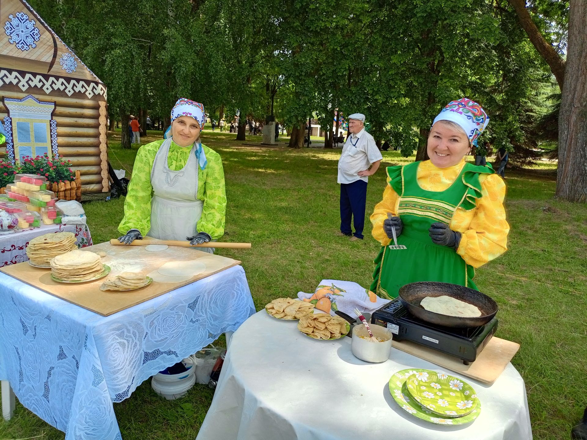 Төрле мәйданчыкларда – кунакчыллык