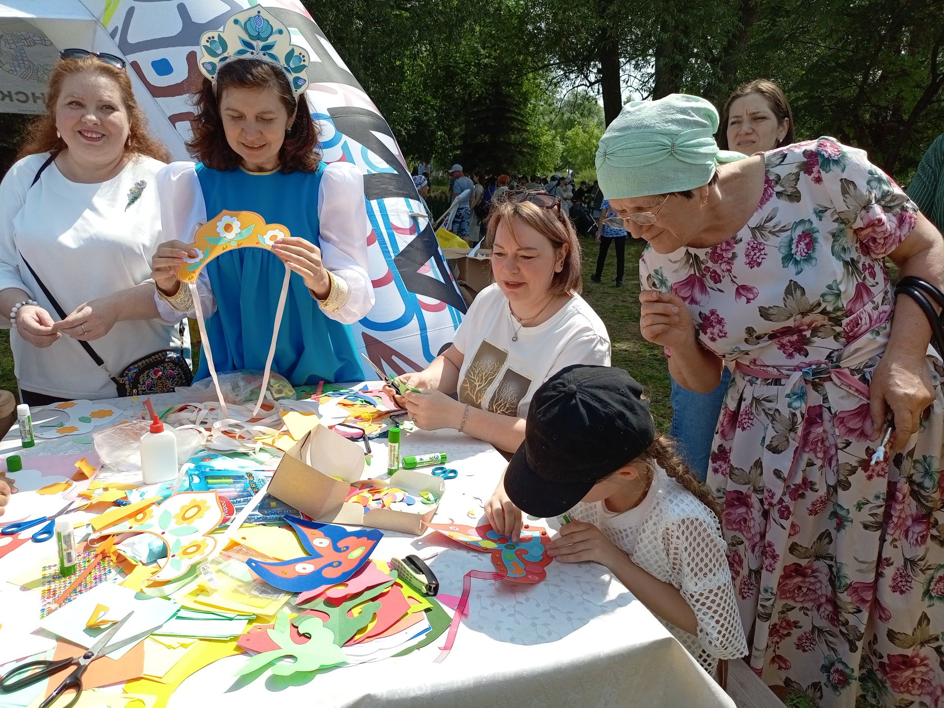 Төрле мәйданчыкларда – кунакчыллык