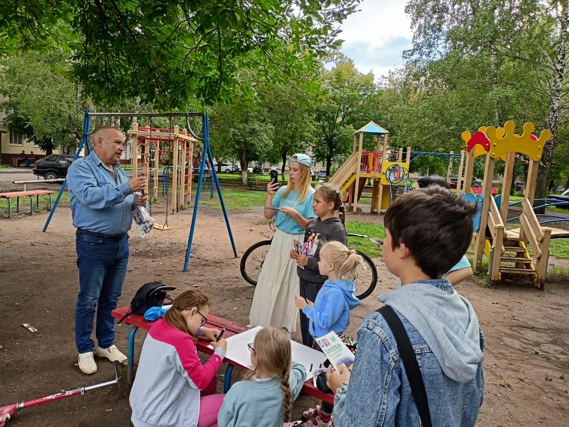 «Минем ишегалды лагере»на йөрүчеләр юл иминлеге хакында сөйләштеләр