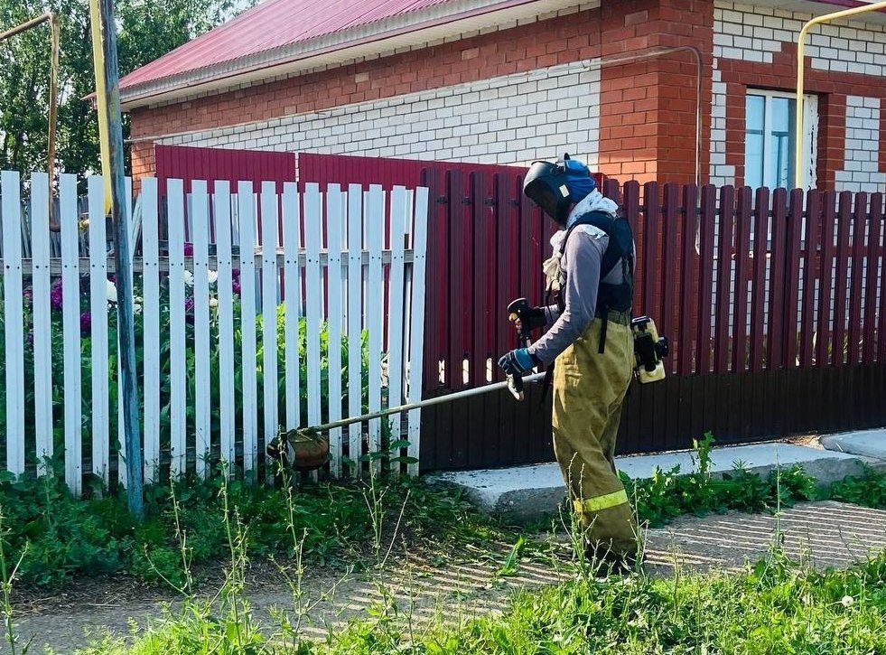 Молодежный Центр Заинска-2 оказал адресную помощь семье участника СВО