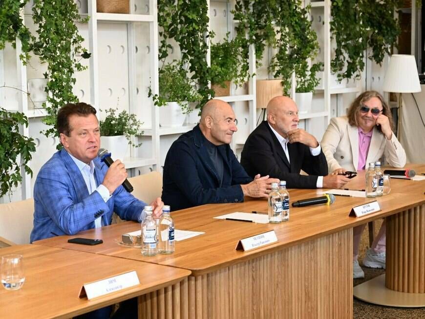 Мэр Казани выступил за постоянное проведение «Новой волны» в столице Татарстана