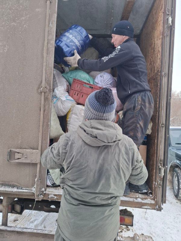 Зәйдән “Газель” машинасында хәрбиләргә гуманитар ярдәм җибәрелде