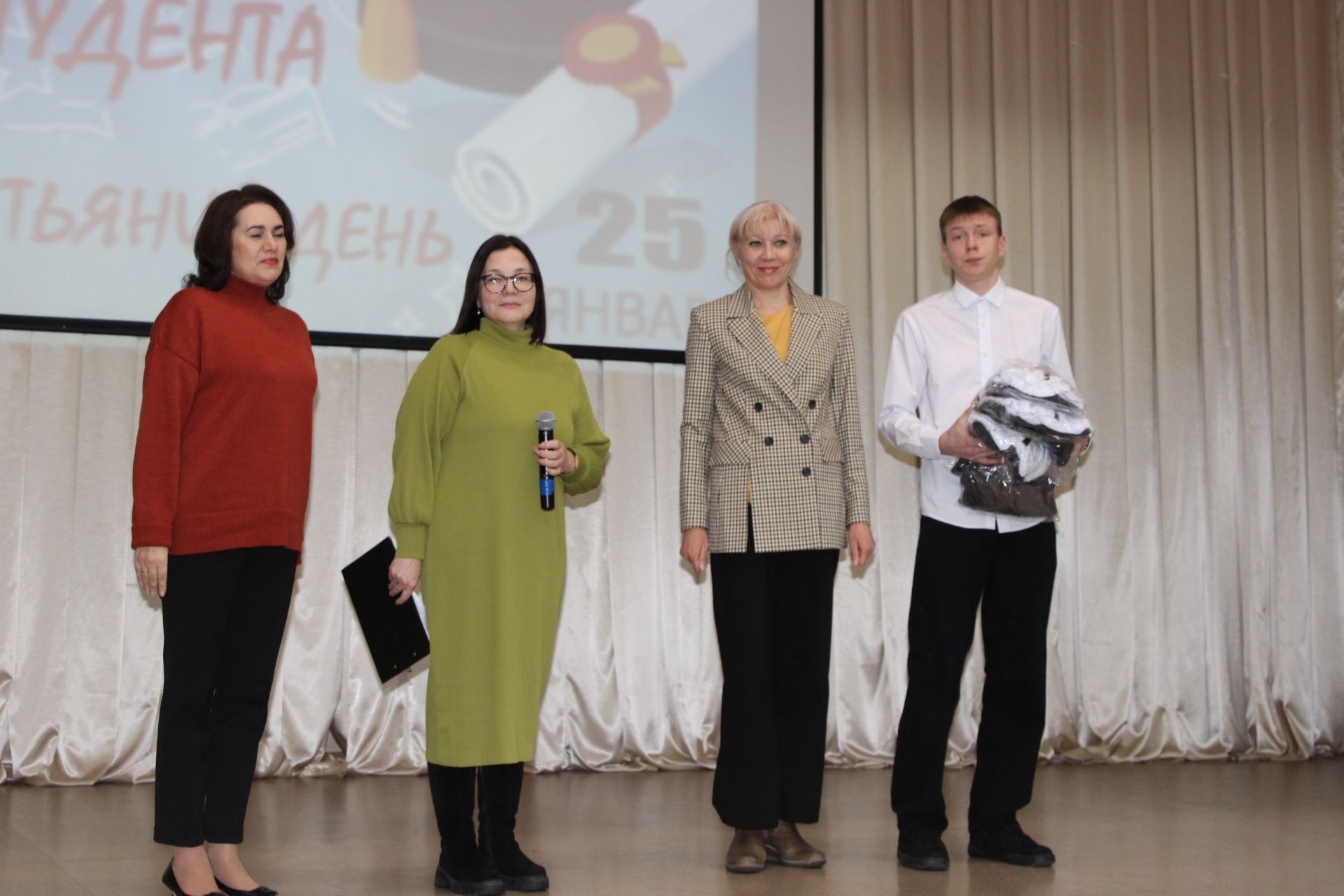 В Заинском политехническом колледже ярко отметили День российского студенчества