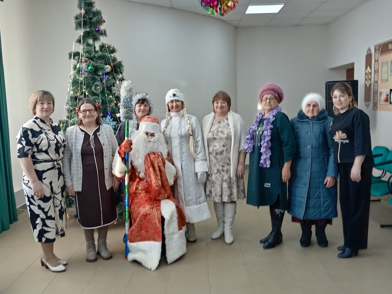 Югары Мәлемдә өлкәннәр өчен «Ветеран чыршысы» узды