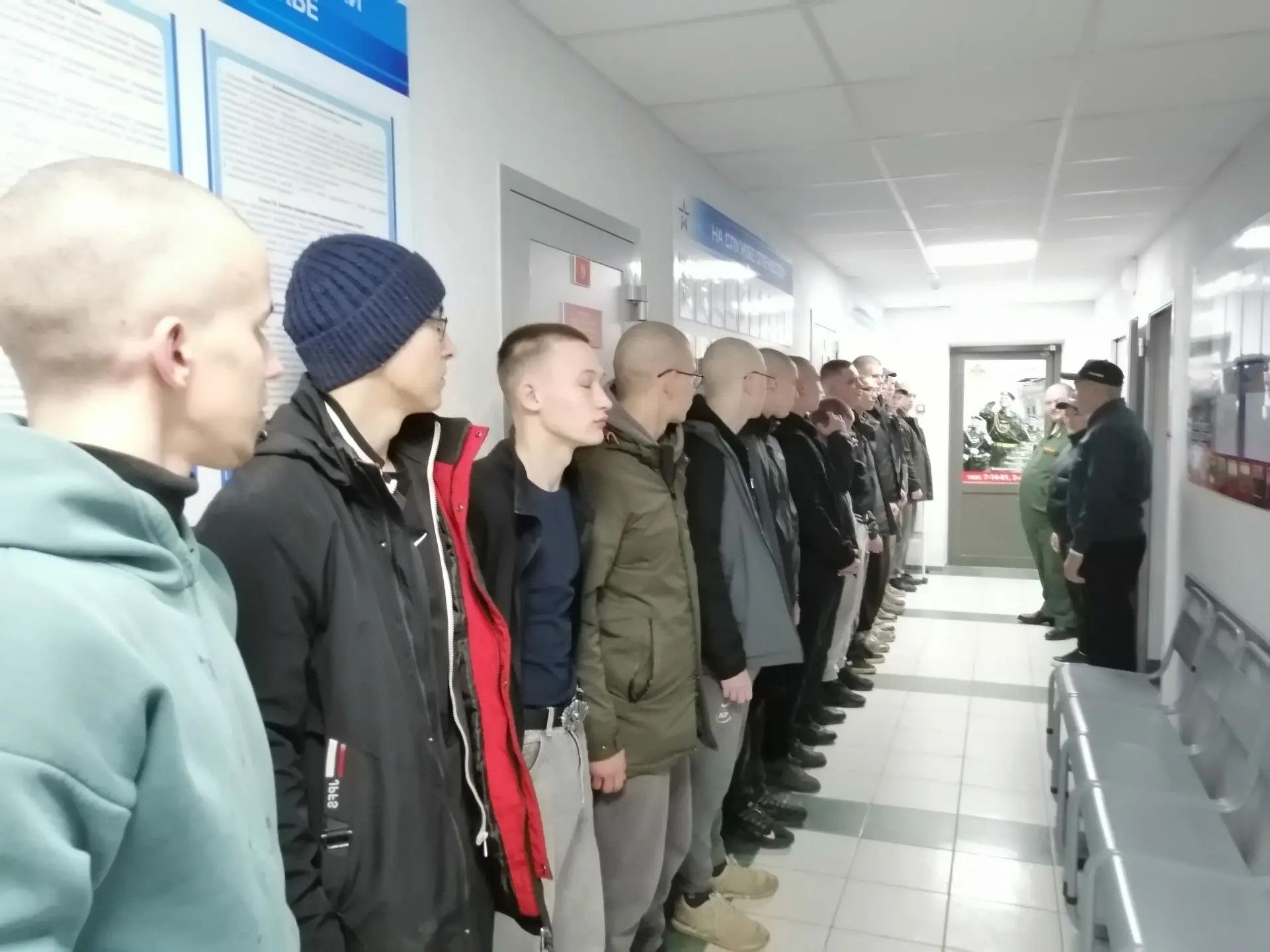 В Заинске 15 призывников отправились на срочную военную службу