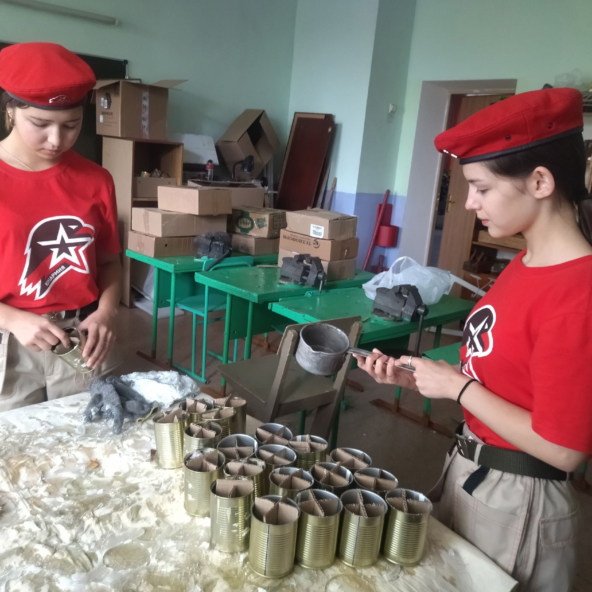 Югары Мәлем мәктәбе хәрби зонага тагын 122 окоп шәме җибәрде