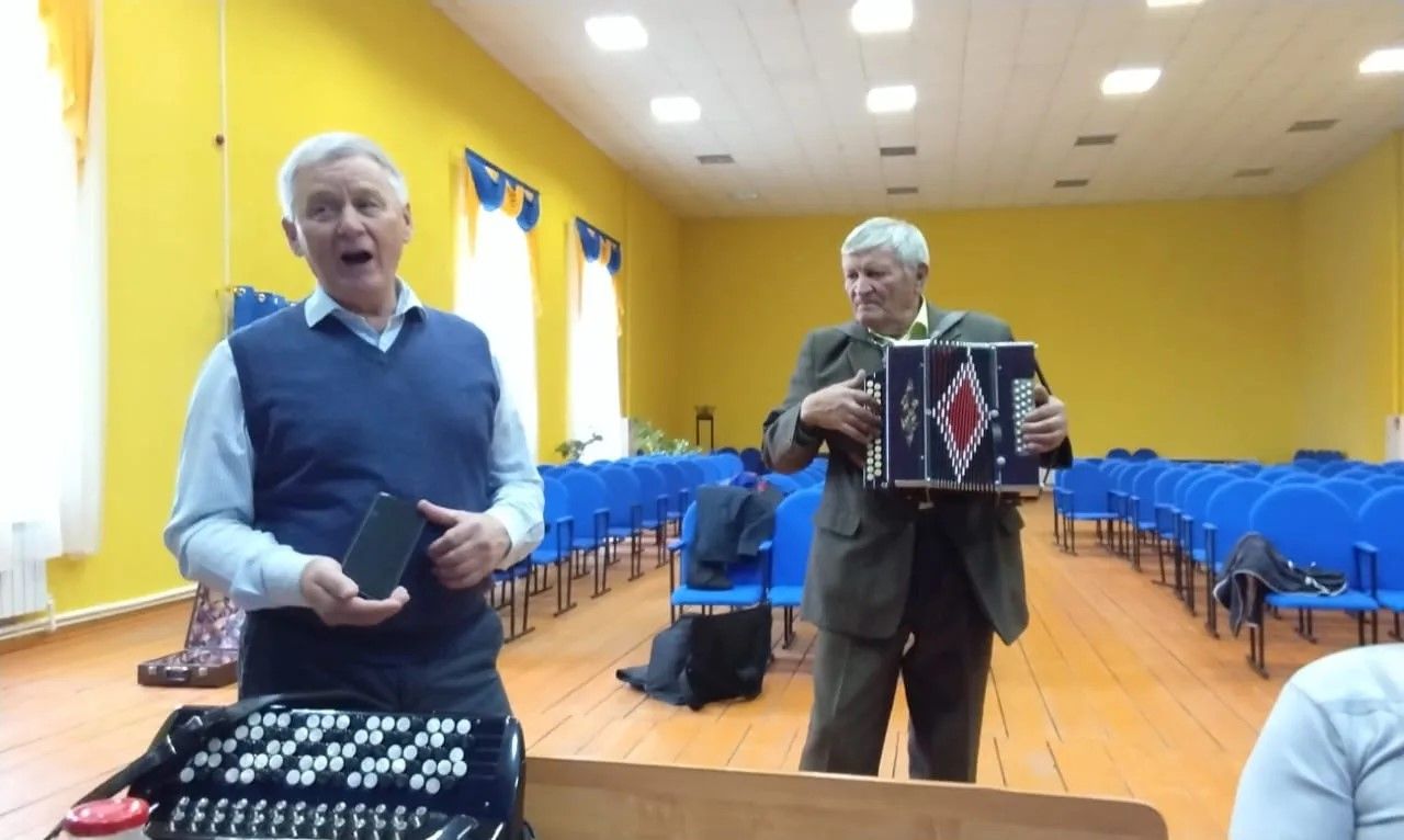 Бохарайда көзге кичләр: иҗат һәм яраткан җырлар