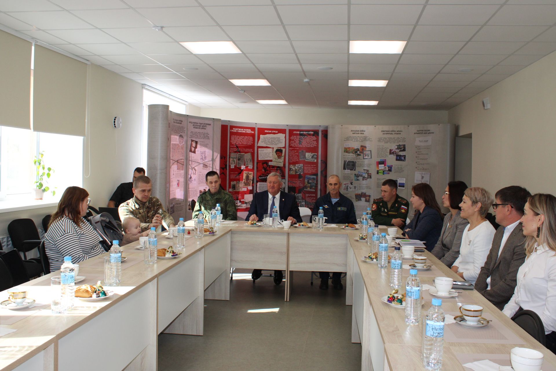 Ватанны саклаучылар белән диалог: районда ялга кайткан хәрбиләр белән очрашу узды