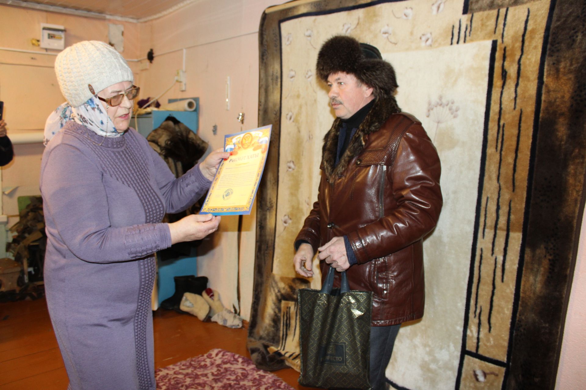 В Заинском районе волонтеры плетут 548-ю сеть: репортаж из села Керекес