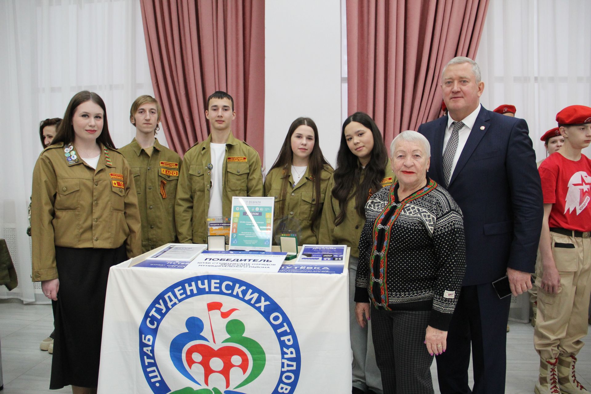 В Заинске торжественно открыли Год патриотизма и единства