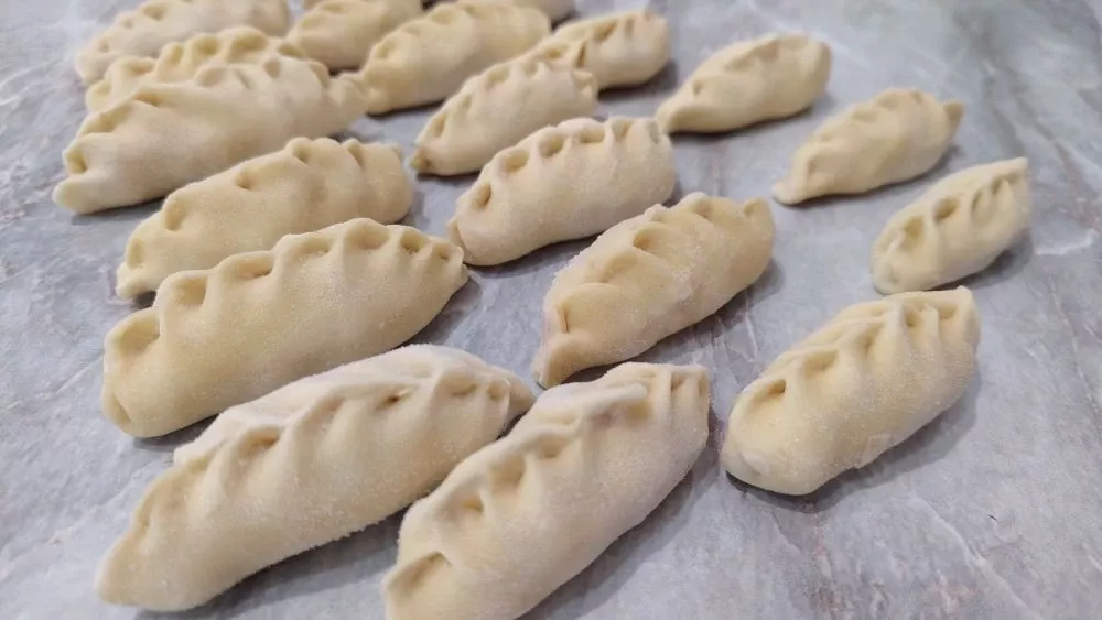 Постные пельмени с грибами и картофелем: домашний рецепт без мяса