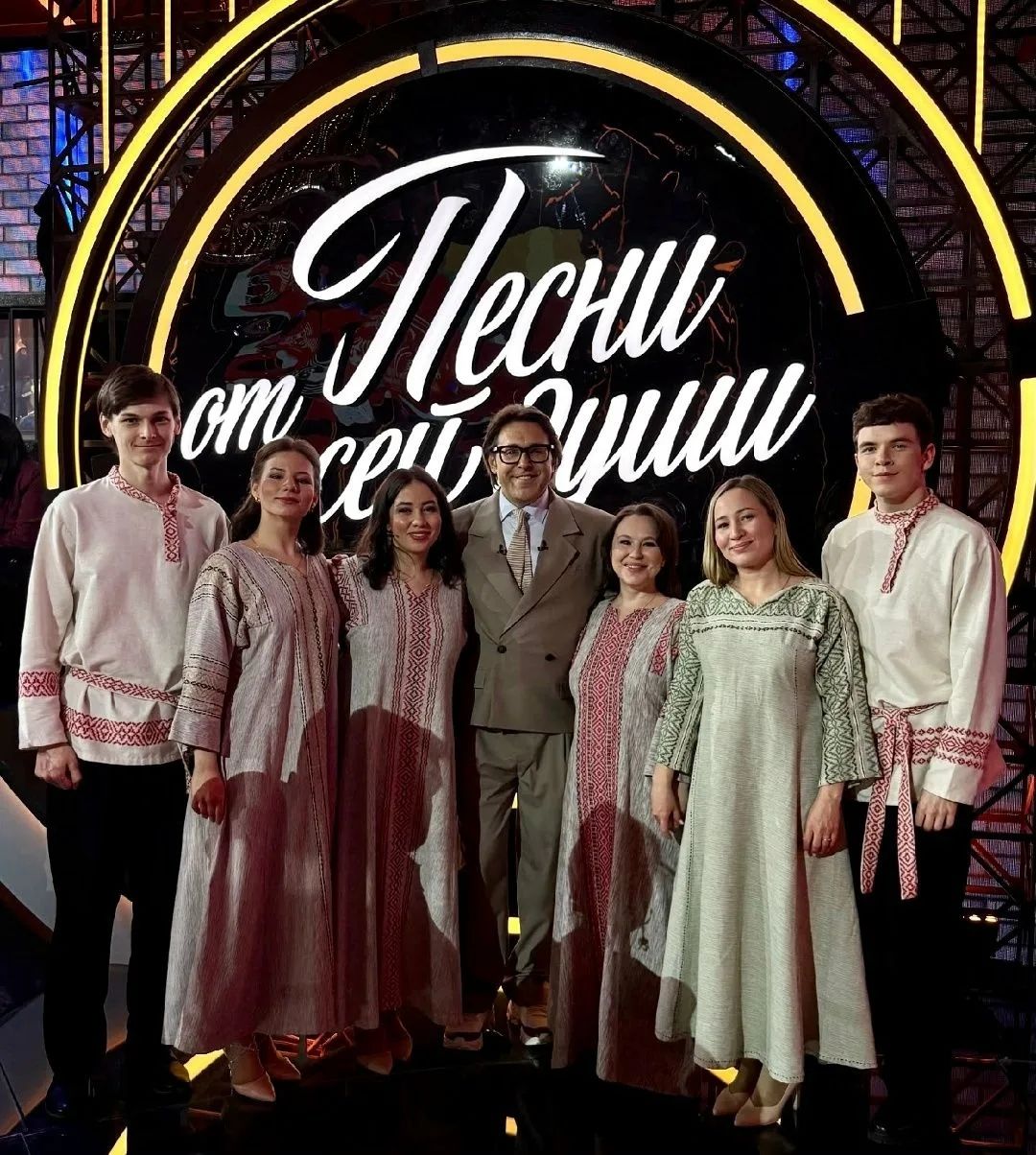 Православный молодежный хор «Вера» спел для Андрея Малахова в Москве
