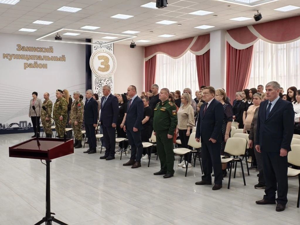 Зәйдә махсус хәрби операциядә һәлак булган геройларның гаиләләренә дәүләт бүләкләре тапшырылды
