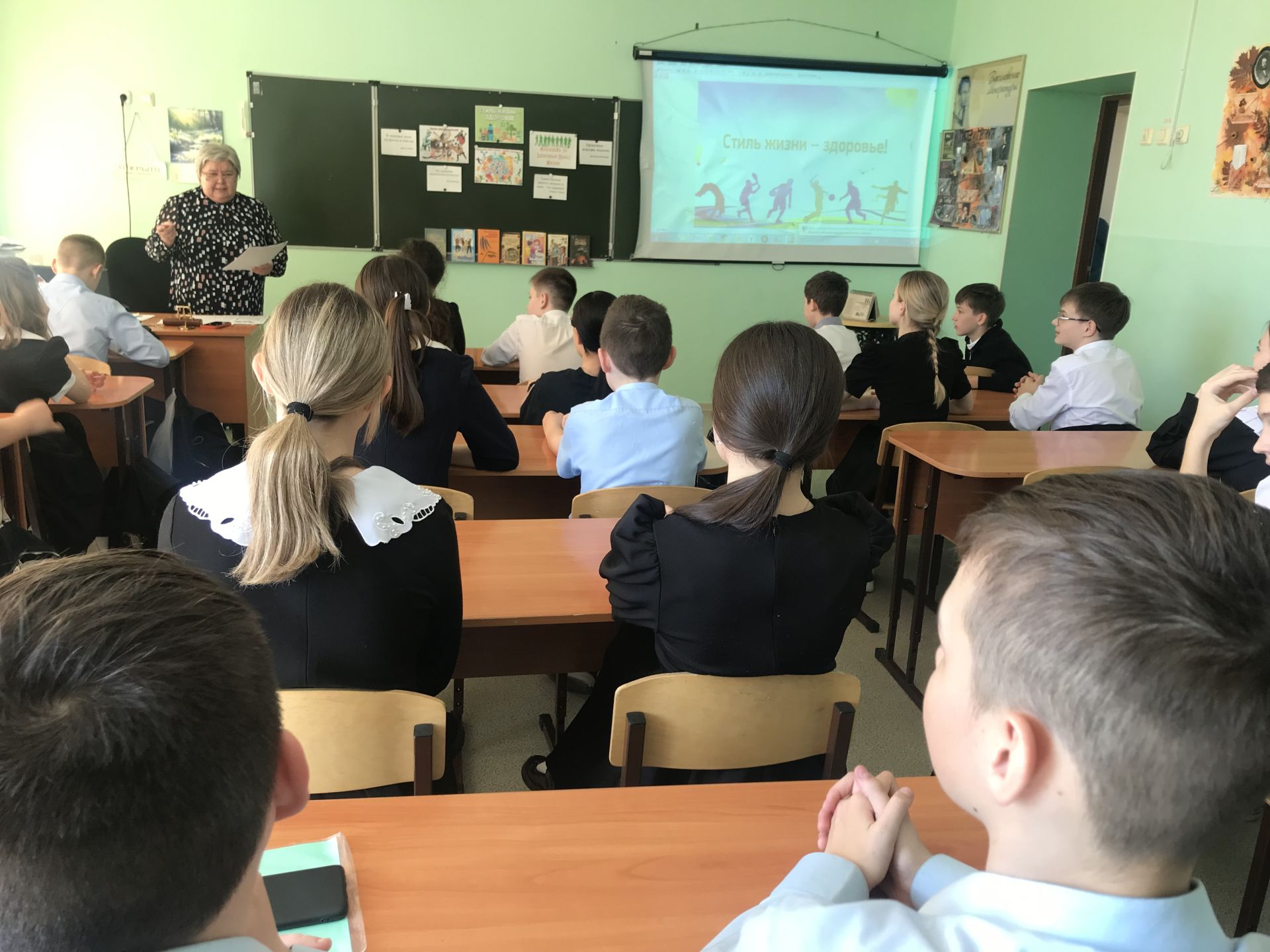 Зәй укучылары белән «Яшүсмер. Тормыш рәвеше – сәламәтлек» дигән актуаль темага сөйләштеләр