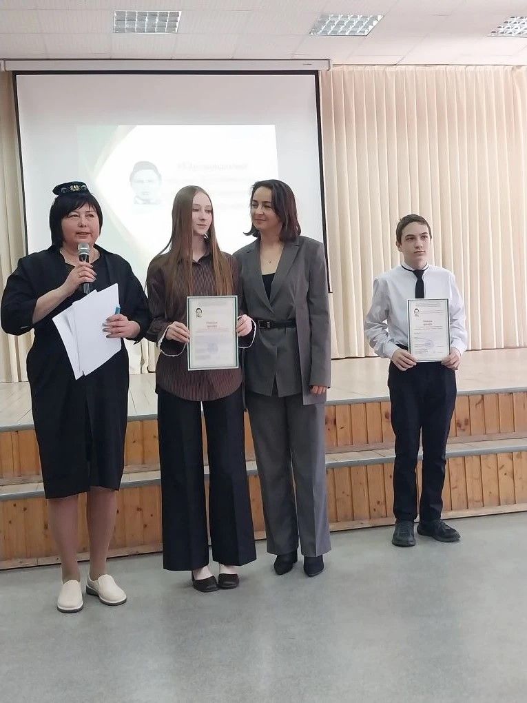 Умники и умницы со всего юго-востока Татарстана съехались в Заинск на «Тукаевские чтения»