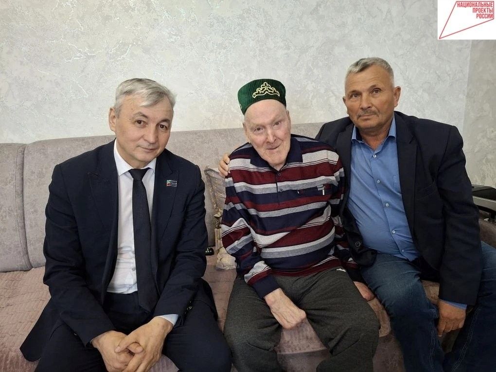 В Заинском районе приемная семья для пожилого человека стала примером заботы и душевного тепла