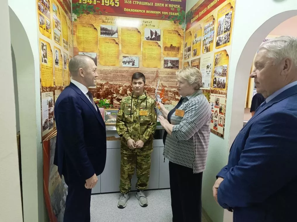 Депутат Ринат Фазылов Зәйгә эшлекле визит белән килде