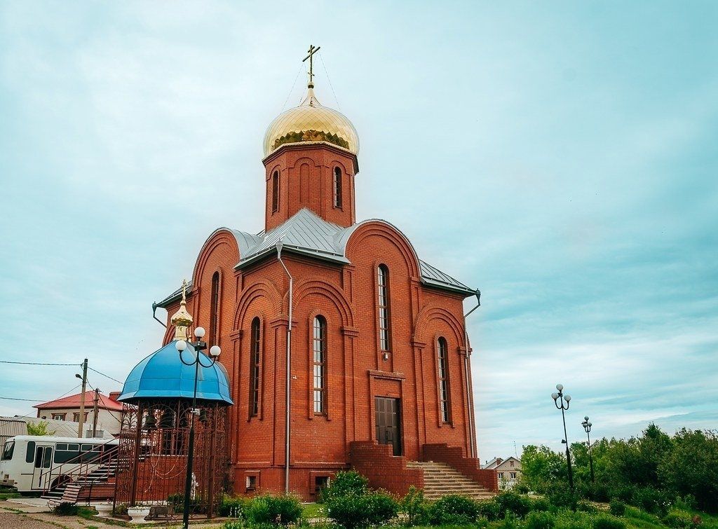 11 апрельдә Пасхага каршы төндә Зәй районында чиркәүләрдә бәйрәм литургияләре уза
