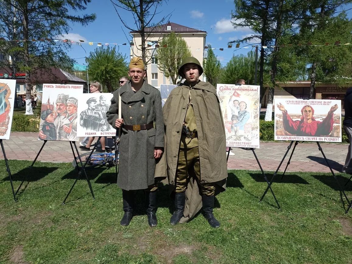 Зәйдә бәйрәм митингында музей хезмәткәрләре «Җиңү авазы» күргәзмәсен тәкъдим итте