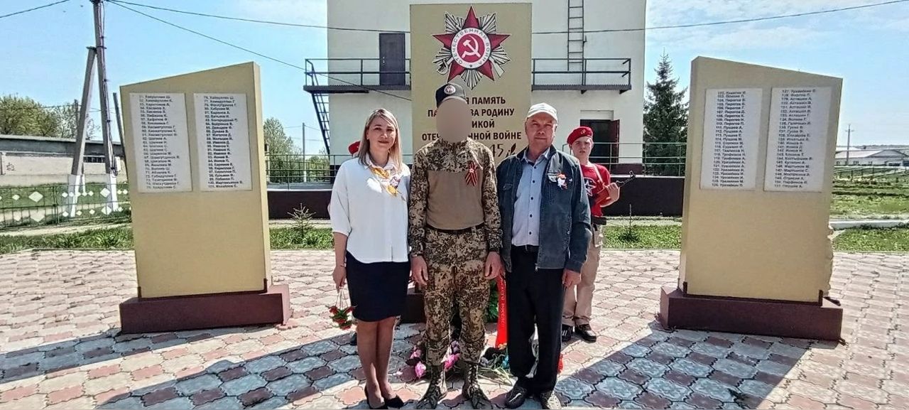 Югары Мәлемдә әтиле-уллы Ватаныбыз  сакчылары авыл халкын Җиңү көне белән котлады