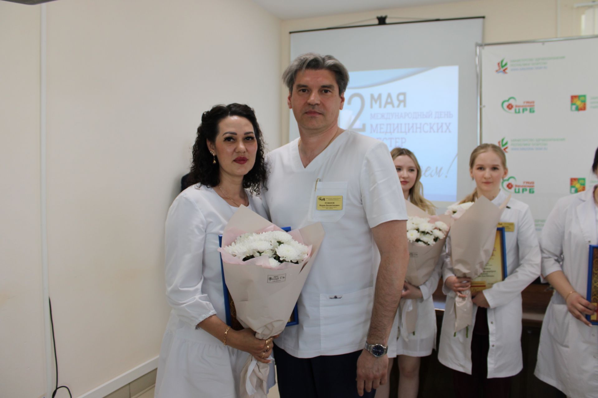 В Заинской ЦРБ отметили Международный день медицинской сестры
