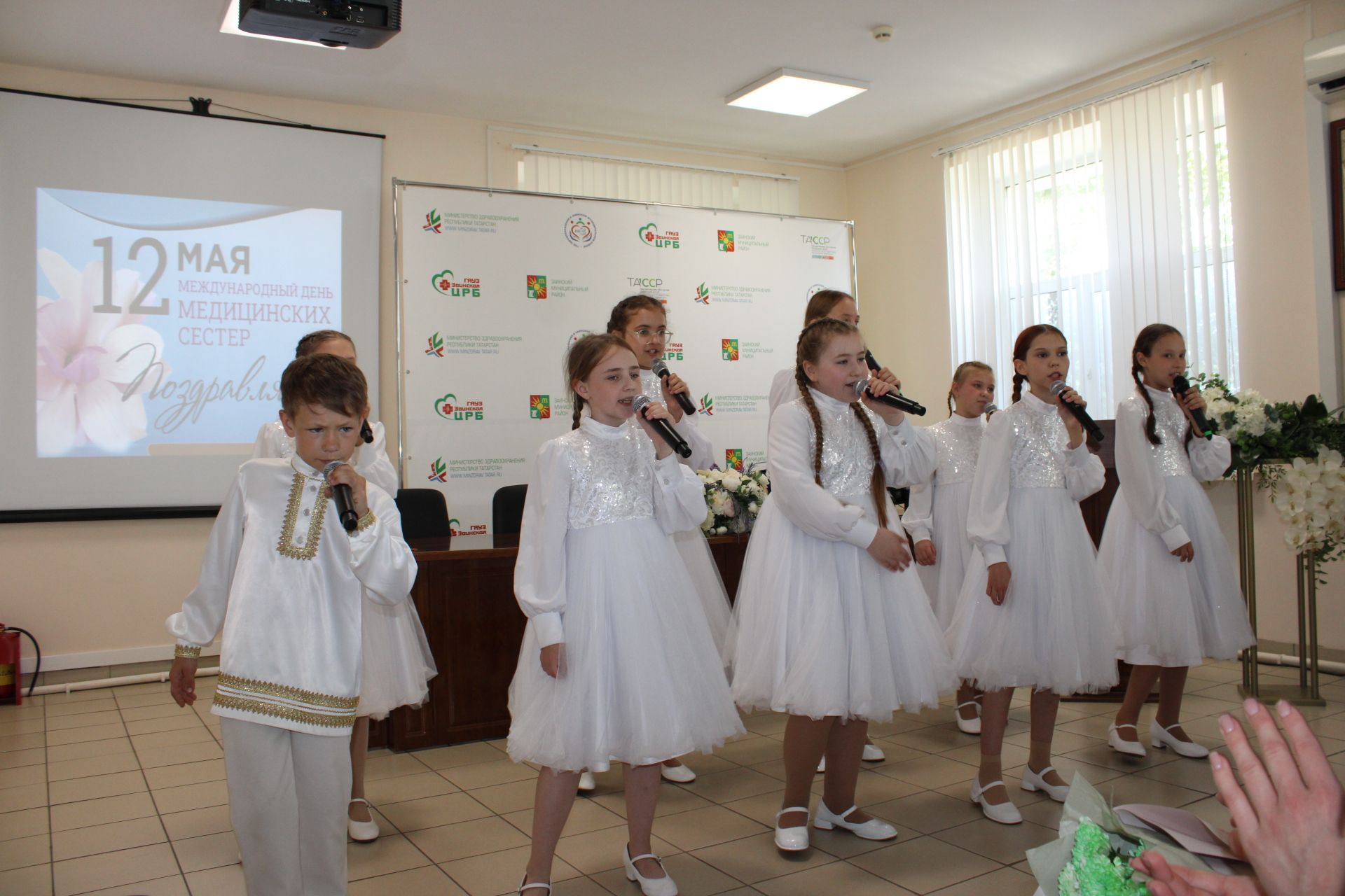 В Заинской ЦРБ отметили Международный день медицинской сестры