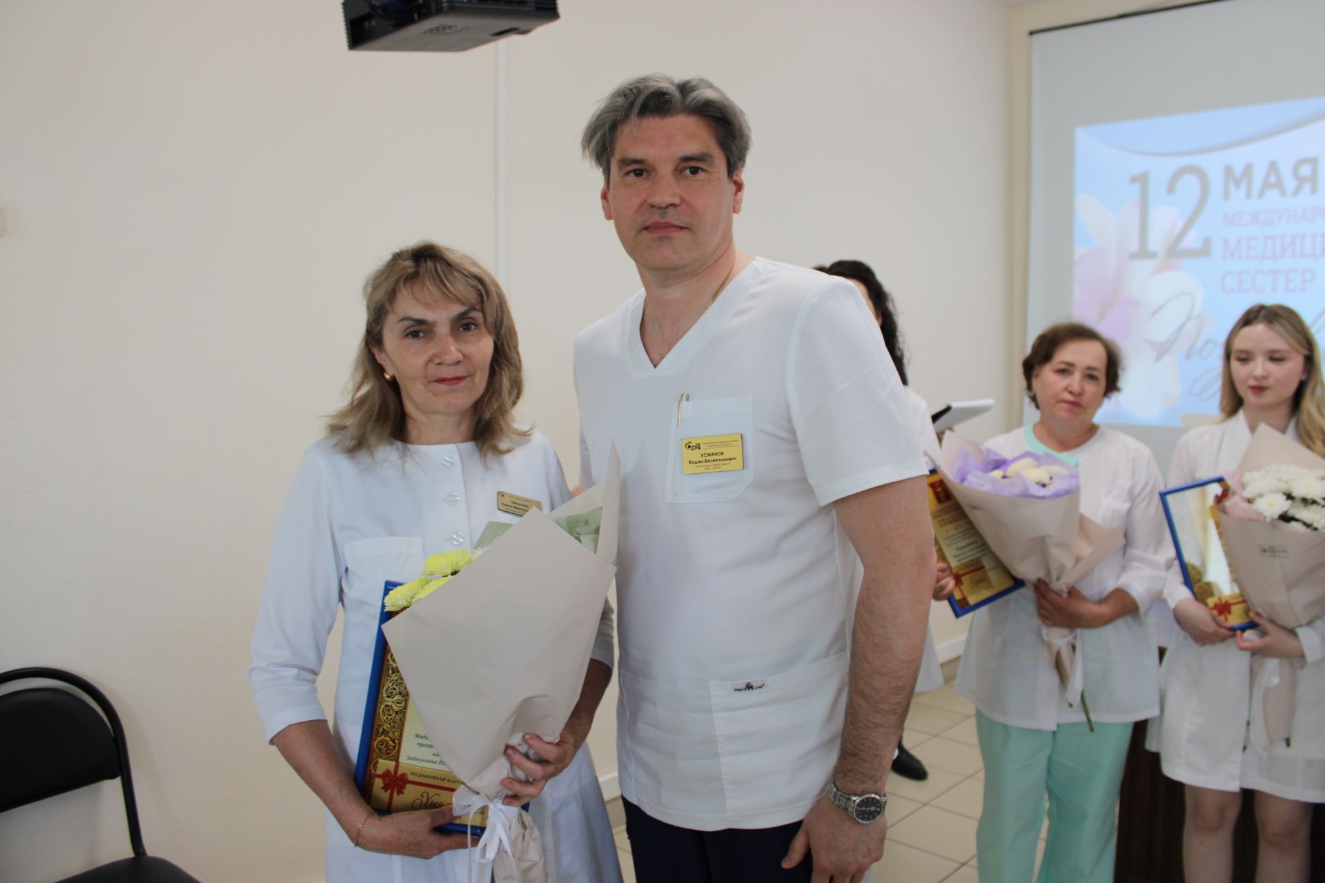В Заинской ЦРБ отметили Международный день медицинской сестры
