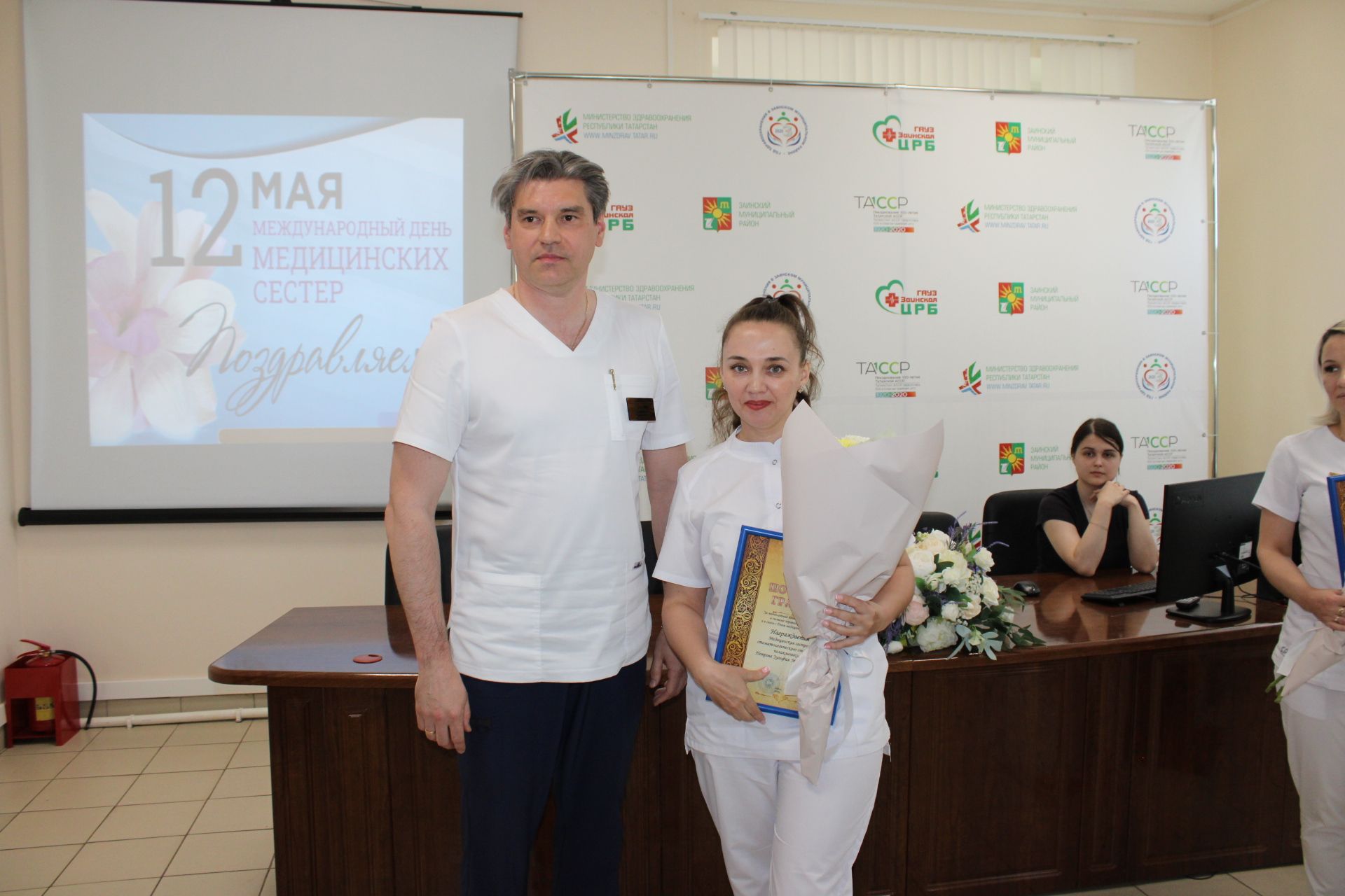 В Заинской ЦРБ отметили Международный день медицинской сестры