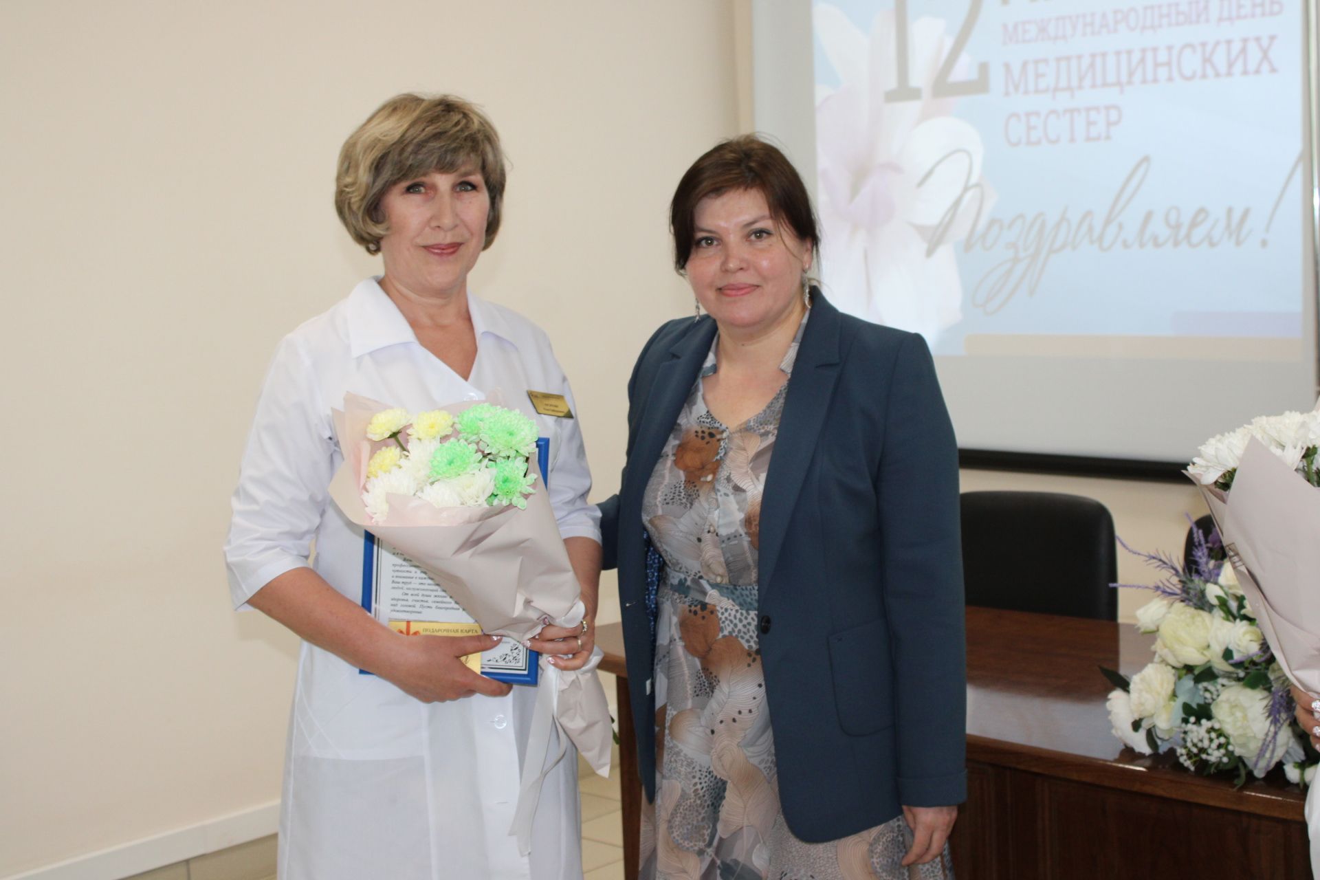В Заинской ЦРБ отметили Международный день медицинской сестры