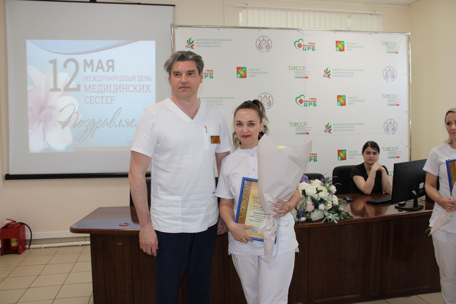 В Заинской ЦРБ отметили Международный день медицинской сестры