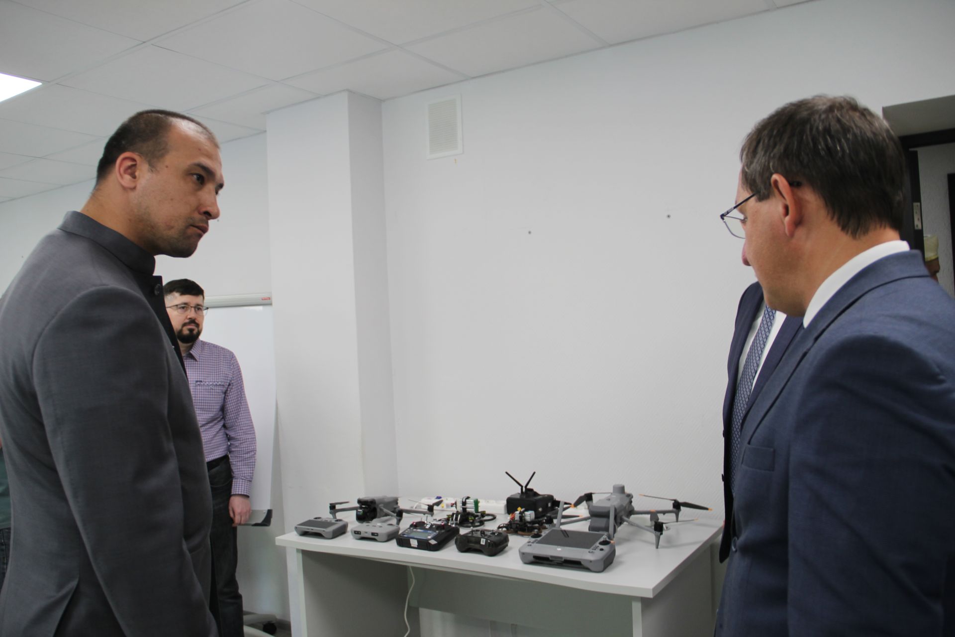 Югары электр көчәнеше астында эшләргә йөртү үзәге – уникаль белем бирү урыны