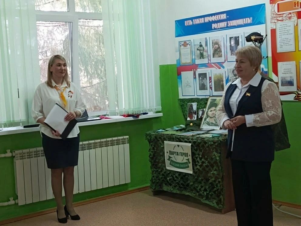 Югары Мәлем мәктәбендә Динар Борһанов истәлегенә “Герой партасы”н ачтылар