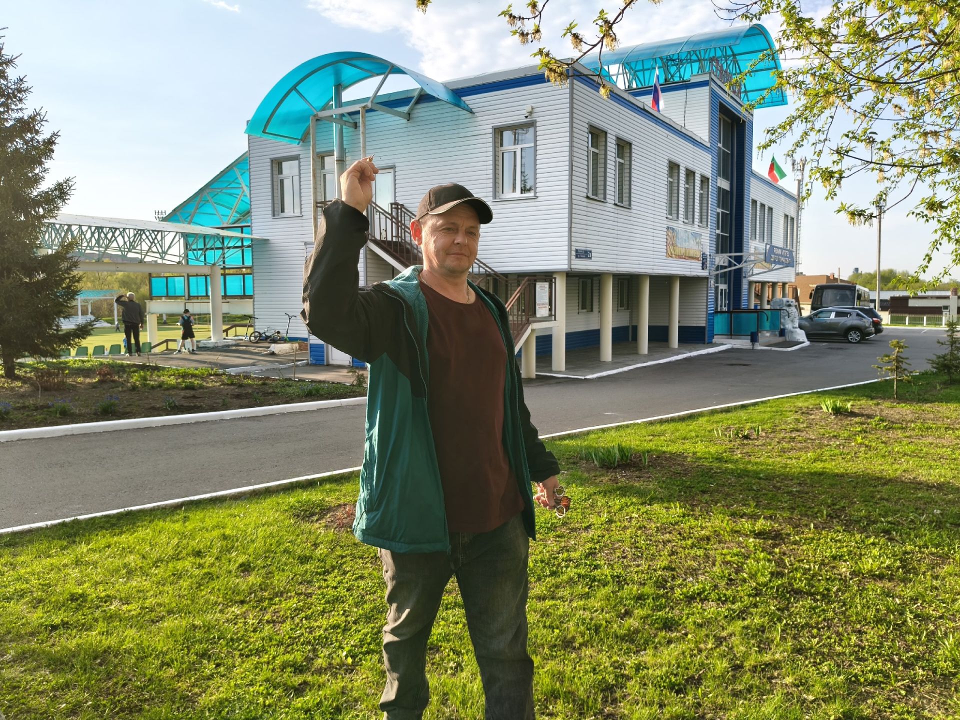 В Заинске прошли соревнования по шашкам, дартсу и нардам среди ветеранов и участников СВО