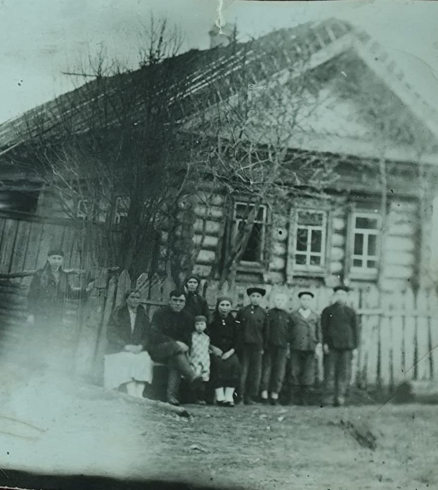 Таза, көчле рухлы Фроловлар нәселе