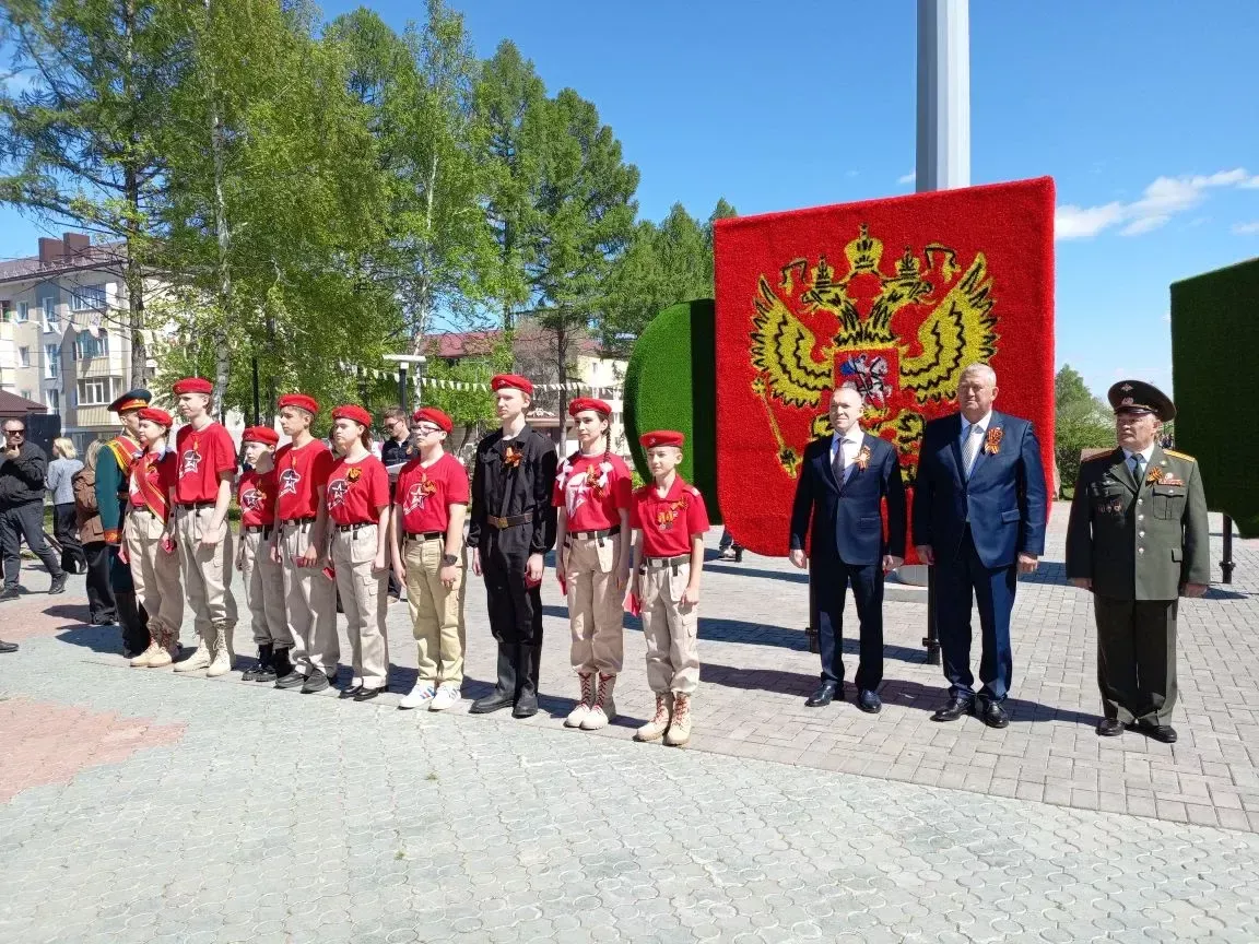 Зәйдә яшьармиячеләр значоклар алды